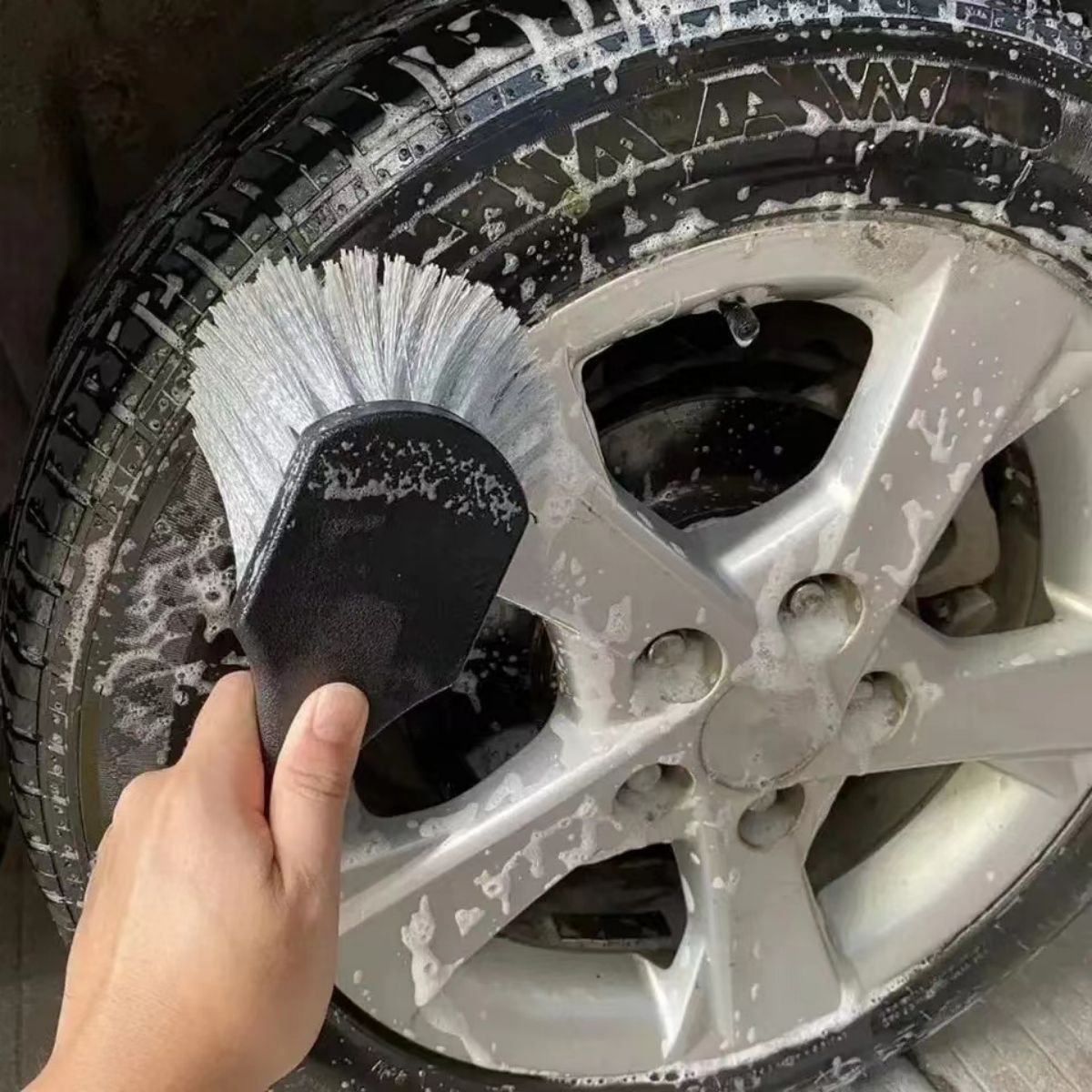 Spazzola per la pulizia della  - Car Cleaning Brush recensione e prezzo
